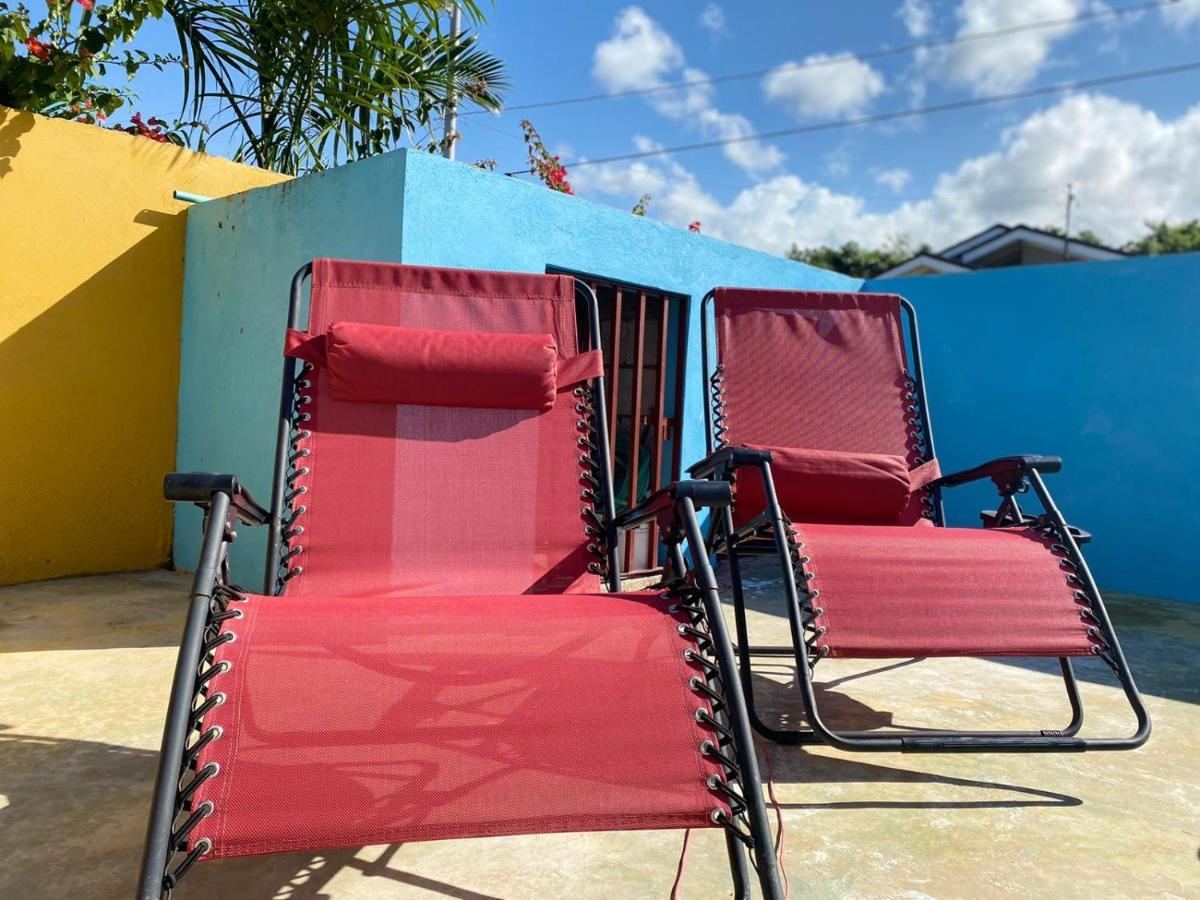 Paradise Villa Shared Onsite Private Pool Onsite Gym オーチョ・リオス エクステリア 写真